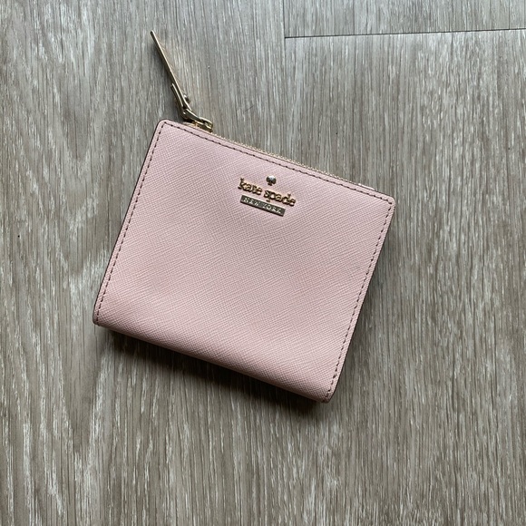 kate spade Handbags - Kate Spade ♠️ Wallet mini